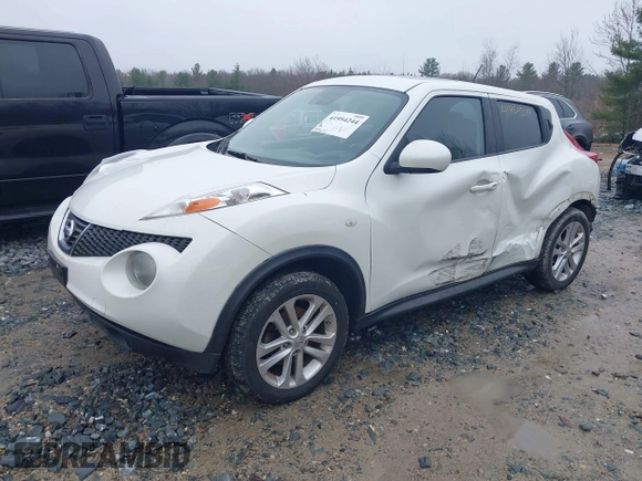 2013 Nissan Juke SV with VIN JN8AF5MV8DT227497, listed as a IAAI auction lot 41954244 with 149,627 mi miles. Bid and sale history available at carsss.com. Image 2.