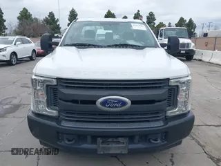 2019 Ford Super Duty F-250 SRW XL with VIN 1FTBF2A65KEC88948, listed as a IAAI auction lot 41273042 with 148,467 mi miles. Bid and sale history available at carsss.com. Image 12.
