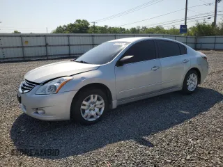 2011 Nissan Altima S with VIN 1N4AL2APXBN425899, listed as a Copart auction lot 62120565 with 183,677 mi miles and Salvage title. Bid and sale history available at DreamBid. Image 1.