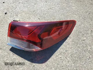 2018 Hyundai Sonata SEL z VIN 5NPE34AF5JH649742, wystawiony jako Copart lot #56177975 z przebiegiem 34 091 mil mil oraz Szkoda całkowita • Salvage title. Historia ofert i sprzedaży dostępna na DreamBid. Obrazek 12.