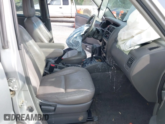 2002 Chevrolet Tracker LT z VIN 2CNBJ634926935241, wystawiony jako IAAI lot #42086260 z przebiegiem Nie podano mil oraz . Historia ofert i sprzedaży dostępna na DreamBid. Obrazek 5.