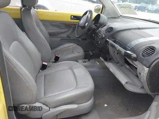 2007 Volkswagen Beetle with VIN 3VWRW31C97M506706, listed as a IAAI auction lot 42510902 with 64,200 mi miles and . Bid and sale history available at DreamBid. Image 5.