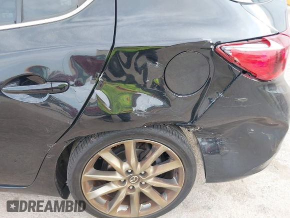 2018 Mazda 3 Touring with VIN 3MZBN1L30JM247097, listed as a IAAI auction lot 41803062 with 61,345 mi miles. Bid and sale history available at carsss.com. Image 6.
