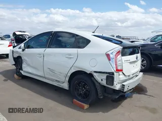 2013 Toyota Prius One with VIN JTDKN3DU2D5655729, listed as a IAAI auction lot 41944784 with 96,951 mi miles. Bid and sale history available at carsss.com. Image 3.