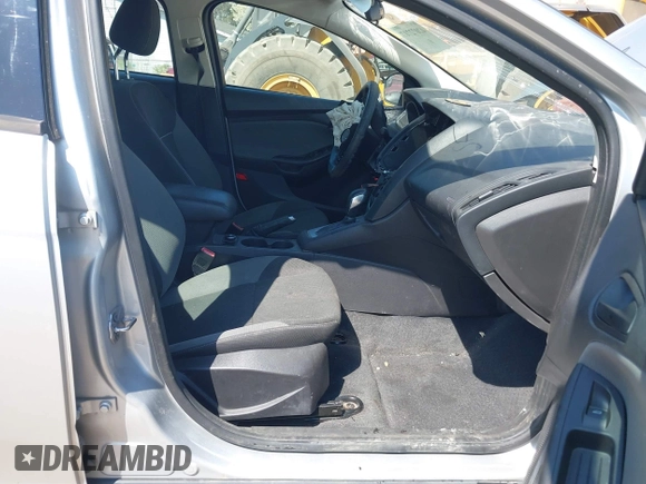 2012 Ford Focus SE with VIN 1FAHP3F2XCL217086, listed as a IAAI auction lot 42072717 with 112,549 mi miles. Bid and sale history available at carsss.com. Image 5.