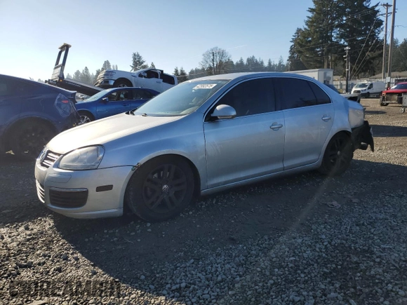 2006 Volkswagen Jetta Sedan 2.5L with VIN 3VWSG71K56M740742, listed as a Copart auction lot 42992575 with 180,726 mi miles and Salvage Title. Bid and sale history available at carsss.com. Image 1.