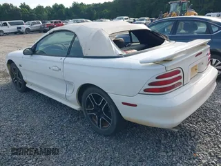 1994 Ford Mustang z VIN 1FALP45T2RF189589, wystawiony jako IAAI lot #42497220 z przebiegiem 98 565 mil mil oraz . Historia ofert i sprzedaży dostępna na DreamBid. Obrazek 3.