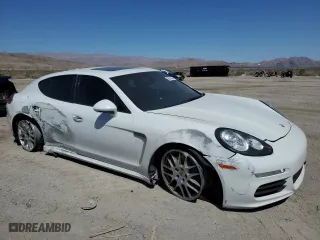 2016 Porsche Panamera 4 with VIN WP0AA2A78GL004699, listed as a Copart auction lot 66414354 with 86,513 mi miles and Salvage Title. Bid and sale history available at carsss.com. Image 4.