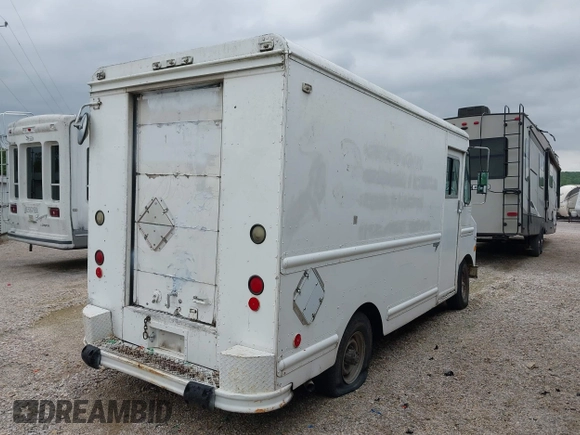 1986 Ford Econoline Cargo with VIN 1FCJE39H9GHC37114, listed as a IAAI auction lot 42030558 with 315,104 mi miles and . Bid and sale history available at DreamBid. Image 4.