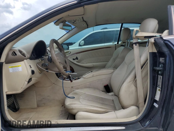 2007 Mercedes-Benz CLK 550 с VIN WDBTK72G87T076079, выставлен на аукционе Copart как лот 64653865 с пробегом 132 559 миль миль и Чистый • Clean title. История ставок и продаж доступна на DreamBid. Изображение 7.