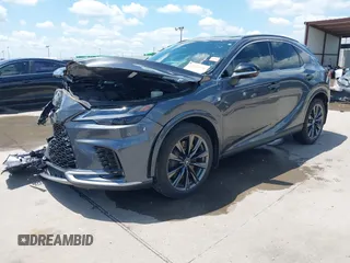 2024 Lexus RX 350 z VIN 2T2BAMCA7RC056226, wystawiony jako IAAI lot #42351779 z przebiegiem 12 317 mil mil oraz . Historia ofert i sprzedaży dostępna na DreamBid. Obrazek 18.