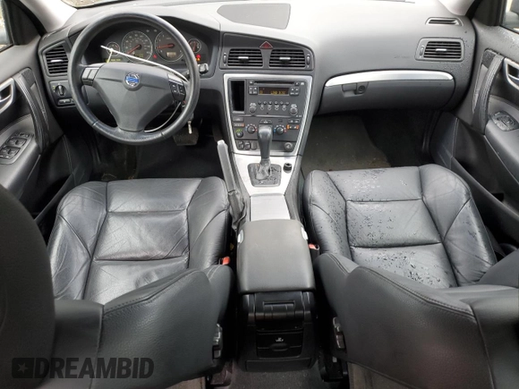 2009 Volvo S60 2.5T with VIN YV1RH592092735980, listed as a Copart auction lot 43513315 with 249,392 mi miles and Clean Title. Bid and sale history available at carsss.com. Image 8.