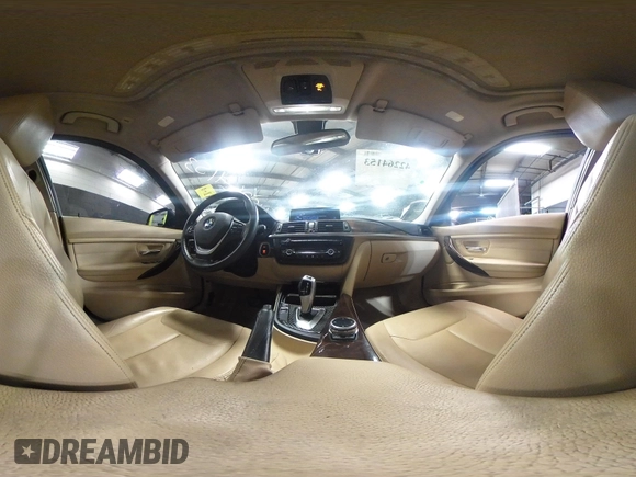 2015 BMW 3 Series 328i xDrive с VIN WBA3B5G55FNS13718, выставлен на аукционе IAAI как лот 42264153 с пробегом 180 428 миль миль и . История ставок и продаж доступна на DreamBid. Изображение 18.