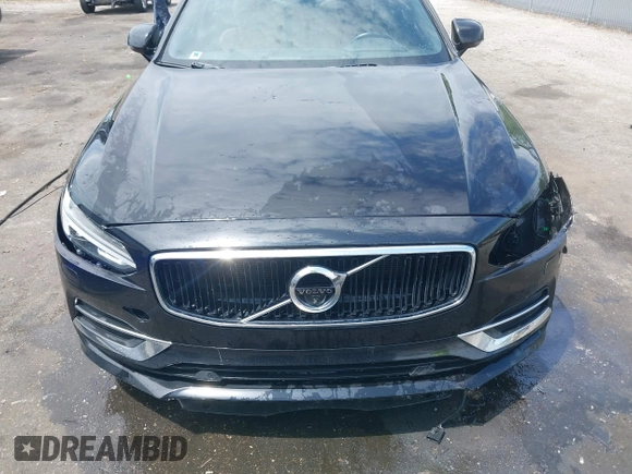 2018 Volvo S90 Momentum z VIN LVY982AKXJP032631, wystawiony jako IAAI lot #42204902 z przebiegiem 178 192 mil mil oraz . Historia ofert i sprzedaży dostępna na DreamBid. Obrazek 12.