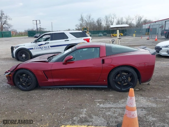 2006 Chevrolet Corvette with VIN 1G1YY26U965116545, listed as a IAAI auction lot 41810108 with 38,011 mi miles. Bid and sale history available at carsss.com. Image 14.
