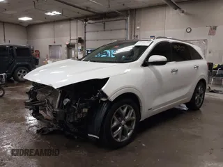 2016 Kia Sorento SX with VIN 5XYPKDA51GG077698, listed as a IAAI auction lot 41501354 with 185,494 mi miles. Bid and sale history available at carsss.com. Image 18.