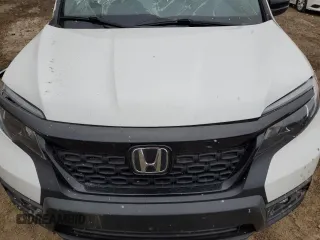 2021 Honda Passport Sport with VIN 5FNYF8H25MB014585, listed as a Copart auction lot 51894025 with 36,910 mi miles and Salvage title. Bid and sale history available at DreamBid. Image 13.