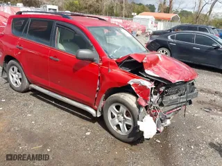 2007 Toyota RAV4 with VIN JTMZD33VX75072311, listed as a IAAI auction lot 41733832 with 109,302 mi miles. Bid and sale history available at carsss.com. Image 1.