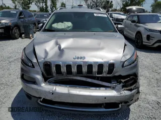 2017 Jeep Cherokee Limited with VIN 1C4PJLDB2HD214694, listed as a Copart auction lot 58912575 with 152,987 mi miles and Clean title. Bid and sale history available at DreamBid. Image 5.