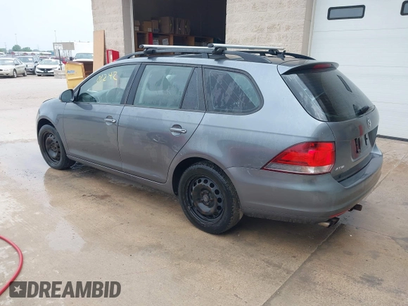 2013 Volkswagen Jetta SE with VIN 3VWPP7AJ5DM635466, listed as a IAAI auction lot 42501242 with 198,252 mi miles and . Bid and sale history available at DreamBid. Image 3.