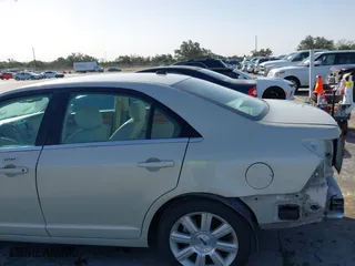 2008 Lincoln MKZ with VIN 3LNHM26T68R626650, listed as a IAAI auction lot 41685211 with 52,373 mi miles. Bid and sale history available at carsss.com. Image 13.