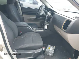 2005 Dodge Magnum z VIN 2D4FV48T35H554768, wystawiony jako IAAI lot #41885869 z przebiegiem 198 196 mil mil oraz . Historia ofert i sprzedaży dostępna na DreamBid. Obrazek 5.