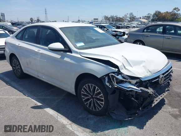 2021 Volkswagen Jetta S z VIN 3VWC57BU4MM037088, wystawiony jako IAAI lot #42087111 z przebiegiem 82 728 mil mil oraz . Historia ofert i sprzedaży dostępna na DreamBid. Obrazek 1.