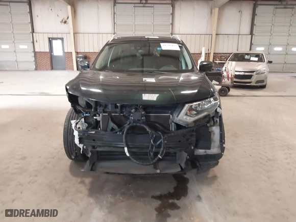 2019 Nissan Rogue SL with VIN 5N1AT2MT1KC709383, listed as a IAAI auction lot 41246437 with 181,109 mi miles. Bid and sale history available at carsss.com. Image 12.