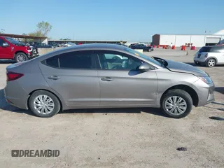2020 Hyundai Elantra SE with VIN KMHD74LF7LU105230, listed as a IAAI auction lot 41997855 with 119,456 mi miles. Bid and sale history available at carsss.com. Image 13.