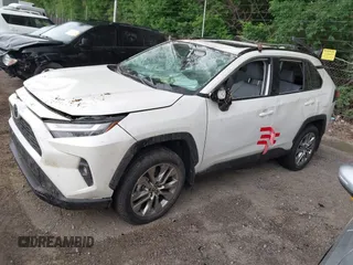 2022 Toyota RAV4 XLE Premium z VIN 2T3A1RFV1NW312419, wystawiony jako IAAI lot #42361686 z przebiegiem 14 291 mil mil oraz . Historia ofert i sprzedaży dostępna na DreamBid. Obrazek 22.