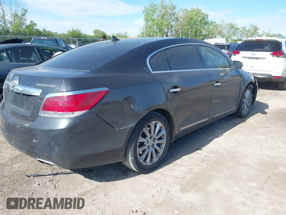 2013 Buick LaCrosse Leather z VIN 1G4GC5E31DF323770, wystawiony jako IAAI lot #42247069 z przebiegiem Nie podano mil oraz . Historia ofert i sprzedaży dostępna na DreamBid. Obrazek 4.