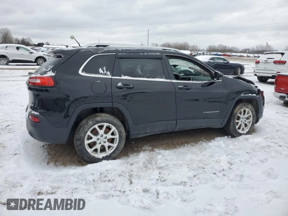 2017 Jeep Cherokee Latitude with VIN 1C4PJLCS3HW577804, listed as a Copart auction lot 86974364 with 92,744 mi miles and Clean Title. Bid and sale history available at carsss.com. Image 3.