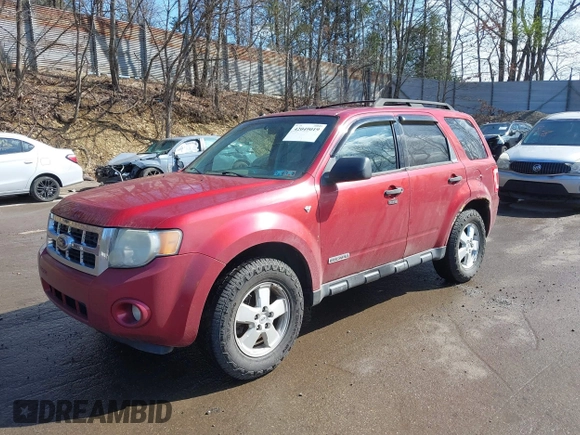 2008 Ford Escape XLT with VIN 1FMCU93108KC15674, listed as a IAAI auction lot 42049019 with 180,077 mi miles. Bid and sale history available at carsss.com. Image 2.