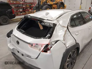 2021 Lexus UX 250h z VIN JTHP9JBHXM2041595, wystawiony jako IAAI lot #41046223 z przebiegiem 27 773 mil mil oraz . Historia ofert i sprzedaży dostępna na DreamBid. Obrazek 6.
