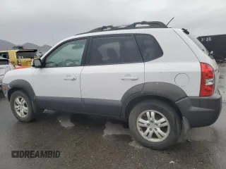 2006 Hyundai Tucson GLS with VIN KM8JN12D56U252660, listed as a Copart auction lot 45330325 with 125,136 mi miles and Salvage Title. Bid and sale history available at carsss.com. Image 2.