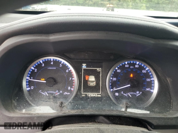 2018 Toyota Highlander LE with VIN 5TDZARFHXJS035987, listed as a Copart auction lot 57495055 with 125,642 mi miles and Salvage title. Bid and sale history available at DreamBid. Image 9.