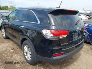 2016 Kia Sorento LX with VIN 5XYPGDA5XGG168325, listed as a IAAI auction lot 42123471 with 267,254 mi miles. Bid and sale history available at carsss.com. Image 3.