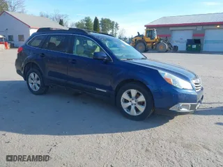 2010 Subaru Outback Premium All-Weather with VIN 4S4BRBCC9A3372027, listed as a IAAI auction lot 42070719 with 158,122 mi miles. Bid and sale history available at carsss.com. Image 1.