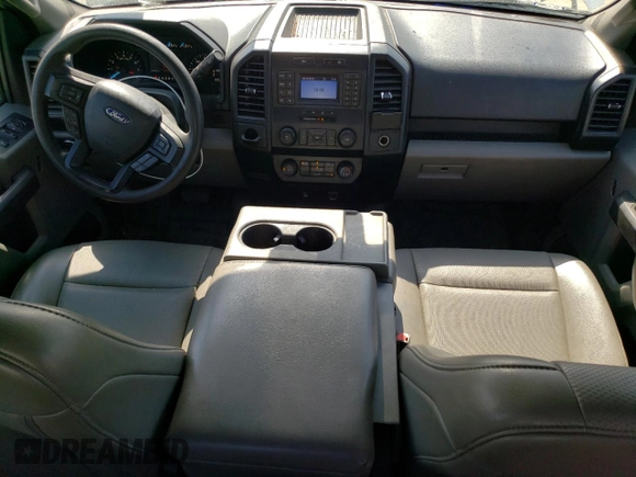 2019 Ford F-150 XL z VIN 1FTEX1CB5KKE89247, wystawiony jako Copart lot #48970685 z przebiegiem 194 936 mil mil oraz Szkoda całkowita • Salvage title. Historia ofert i sprzedaży dostępna na DreamBid. Obrazek 8.