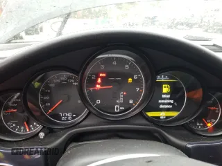 2015 Porsche Panamera 4 z VIN WP0AA2A76FL001864, wystawiony jako Copart lot #40833453 z przebiegiem 71 740 mil mil oraz . Historia ofert i sprzedaży dostępna na DreamBid. Obrazek 9.