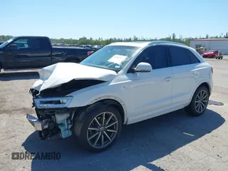 2018 Audi Q3 Premium Plus z VIN WA1JCCFS3JR028436, wystawiony jako IAAI lot #42067256 z przebiegiem 63 722 mil mil oraz . Historia ofert i sprzedaży dostępna na DreamBid. Obrazek 2.
