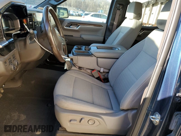 2022 Chevrolet Silverado 1500 LT with VIN 3GCPDDEK1NG516133, listed as a Copart auction lot 50153915 with 113,788 mi miles and Clean Title. Bid and sale history available at DreamBid. Image 7.