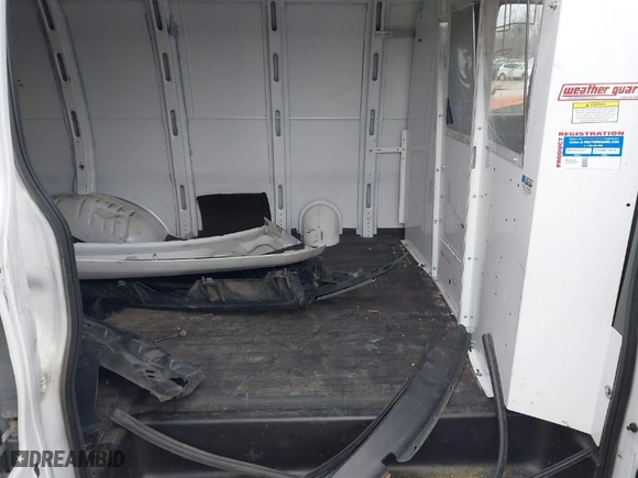 2021 Chevrolet Express Cargo Van with VIN 1GCWGAFP6M1223384, listed as a IAAI auction lot 40991687 with 96,175 mi miles. Bid and sale history available at carsss.com. Image 8.