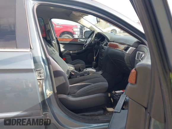 2005 Chrysler Pacifica Touring with VIN 2C4GM68455R656009, listed as a IAAI auction lot 42199545 with 170,343 mi miles and . Bid and sale history available at DreamBid. Image 5.