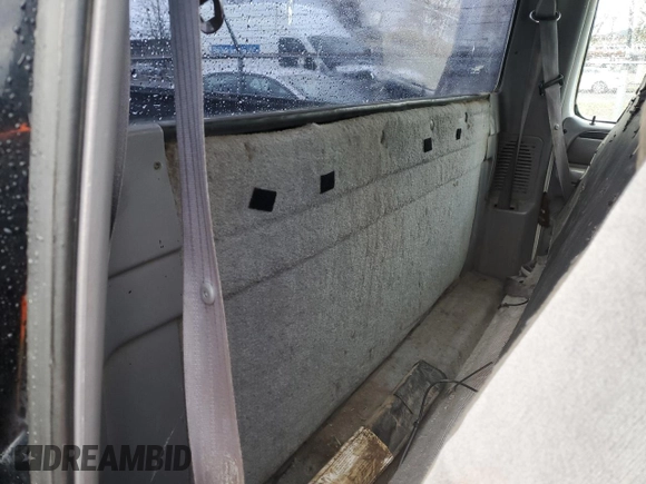 1996 Ford F-250 z VIN 1FTHF26F2TEA79509, wystawiony jako Copart lot #84965044 z przebiegiem 366 844 mil mil oraz Szkoda całkowita • Salvage title. Historia ofert i sprzedaży dostępna na DreamBid. Obrazek 10.