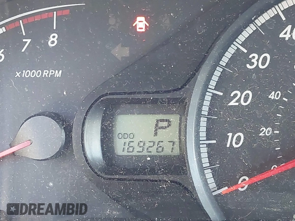 2011 Toyota Sienna LE AAS with VIN 5TDKK3DC2BS175598, listed as a IAAI auction lot 42186153 with 169,267 mi miles. Bid and sale history available at carsss.com. Image 16.