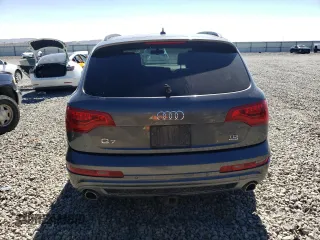 2013 Audi Q7 Prestige with VIN WA1WMAFE4DD013138, listed as a Copart auction lot 64697755 with 238,677 mi miles and Clean title. Bid and sale history available at DreamBid. Image 6.