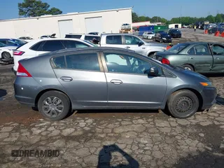 2010 Honda Insight LX with VIN JHMZE2H52AS032697, listed as a IAAI auction lot 42255794 with 262,251 mi miles and . Bid and sale history available at DreamBid. Image 13.
