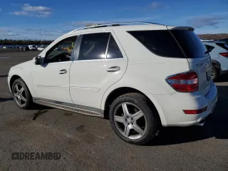 2010 Mercedes-Benz M 550 with VIN 4JGBB7CB8AA602077, listed as a Copart auction lot 83598804 with 111,633 mi miles and Salvage Title. Bid and sale history available at DreamBid. Image 2.