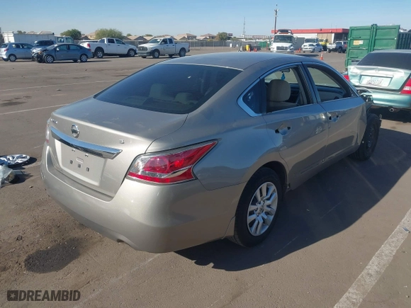 2015 Nissan Altima 2.5 with VIN 1N4AL3AP8FN914443, listed as a IAAI auction lot 41129502 with 139,221 mi miles. Bid and sale history available at carsss.com. Image 4.
